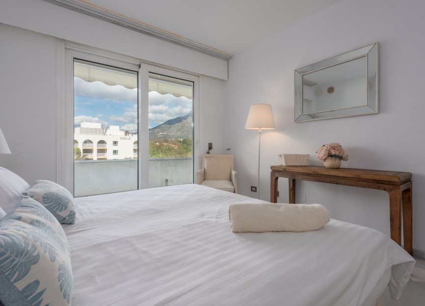 Resale - Apartment - Penthouse - Marbella - Puerto Banús