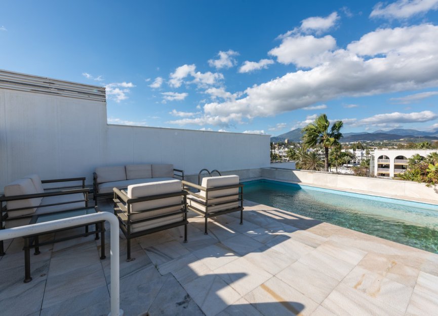 Resale - Apartment - Penthouse - Marbella - Puerto Banús