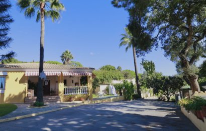 Resale - House - Detached Villa - Marbella - Marbella Centro