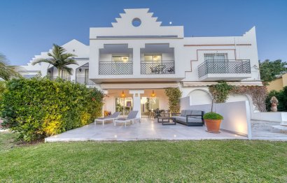 Resale - House - Townhouse - Marbella - Nueva Andalucia