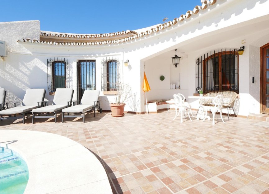 Resale - House - Detached Villa - Benalmádena - Benalmadena Centro