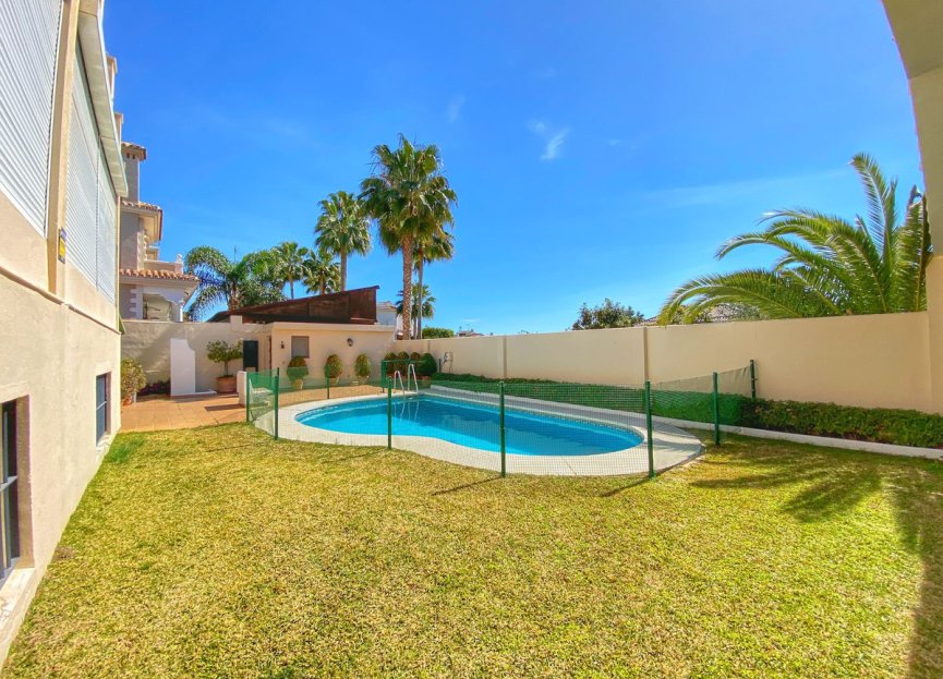 Resale - House - Detached Villa - Marbella - Marbella Centro