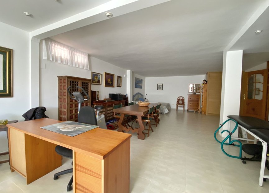 Resale - House - Detached Villa - Marbella - Marbella Centro