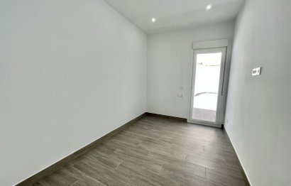 Resale - Apartment - Ground Floor Apartment - Fuengirola - Fuengirola Centro