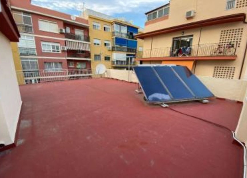 Resale - House - Detached Villa - Fuengirola - Fuengirola Centro