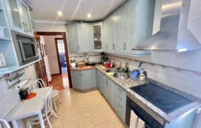 Resale - House - Detached Villa - Fuengirola - Fuengirola Centro