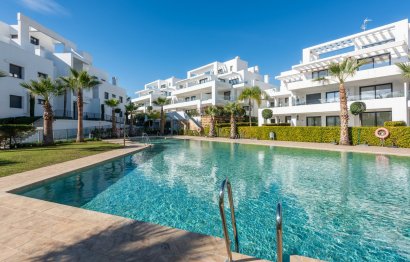 Resale - Apartment - Middle Floor Apartment - Estepona - Estepona Centro