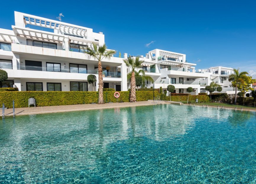 Resale - Apartment - Middle Floor Apartment - Estepona - Estepona Centro