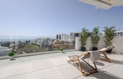 Resale - Apartment - Middle Floor Apartment - Fuengirola - Fuengirola Centro