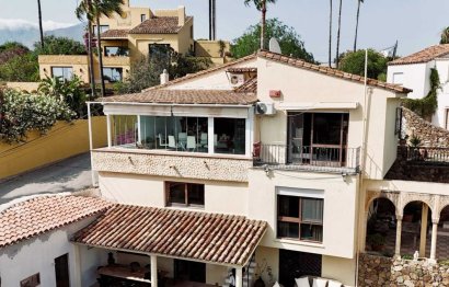 Resale - House - Detached Villa - Estepona - Estepona Centro