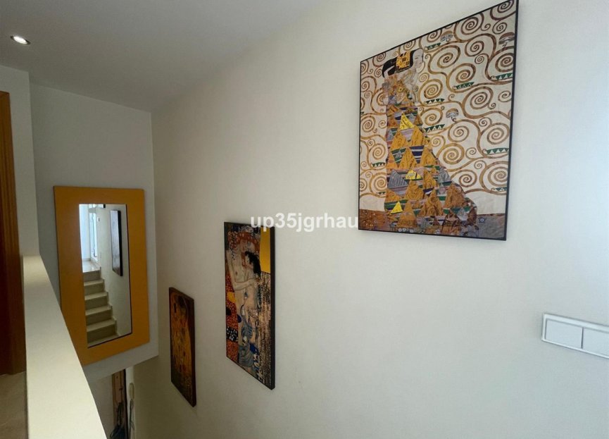 Resale - Apartment - Penthouse - Estepona - Selwo