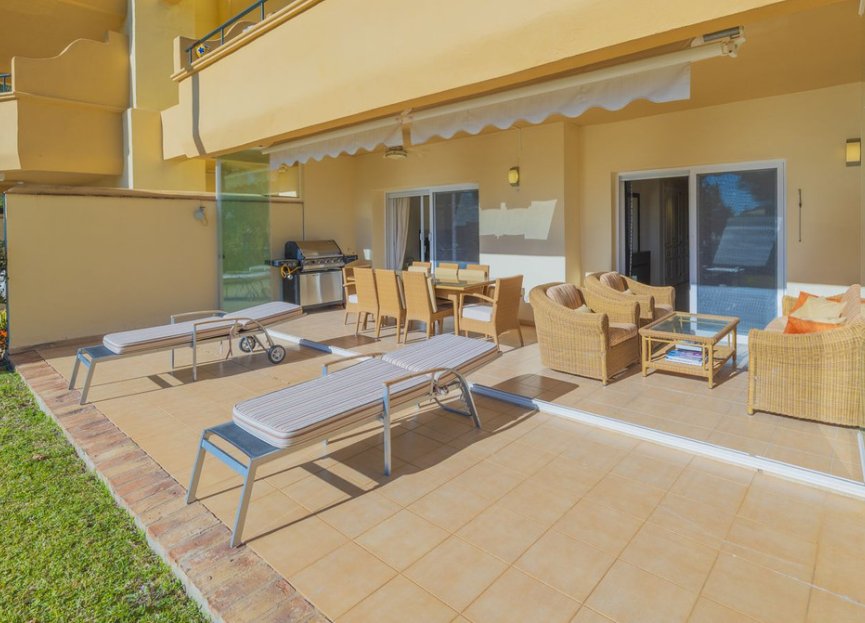 Resale - Apartment - Ground Floor Apartment - Marbella - Elviria