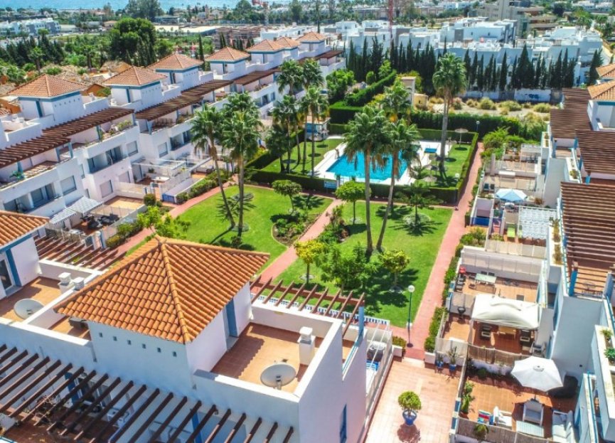 Reventa - House - Townhouse - Estepona - Estepona Centro