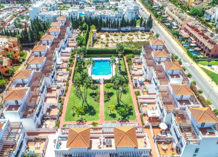 Reventa - House - Townhouse - Estepona - Estepona Centro