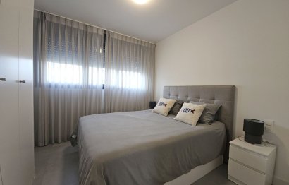 Resale - Apartment - Penthouse Duplex - Estepona - Estepona Centro