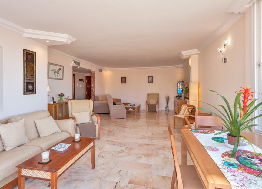 Resale - Apartment - Middle Floor Apartment - Benalmádena - Benalmadena Costa