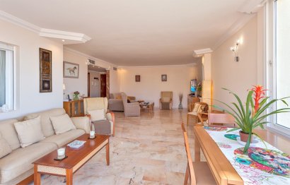 Resale - Apartment - Middle Floor Apartment - Benalmádena - Benalmadena Costa