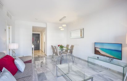 Resale - Apartment - Middle Floor Apartment - Marbella - Puerto Banús