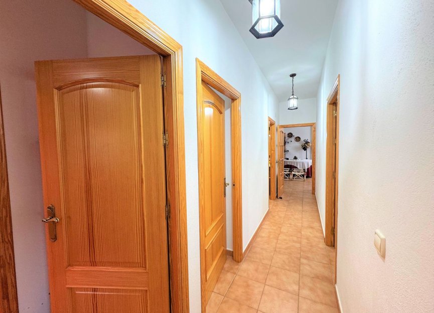 Resale - House - Detached Villa - Estepona - Estepona Centro