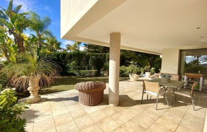 Resale - Apartment - Ground Floor Apartment - Marbella - Los Monteros