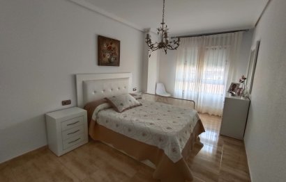 Resale - Apartment - Aguilas - Center