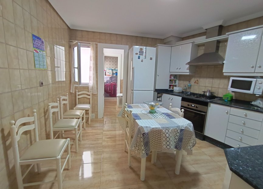 Resale - Apartment - Aguilas - Center