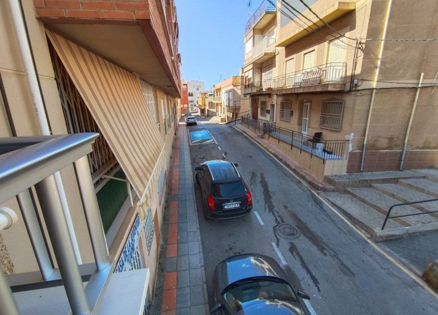 Resale - Apartment - Aguilas - Center