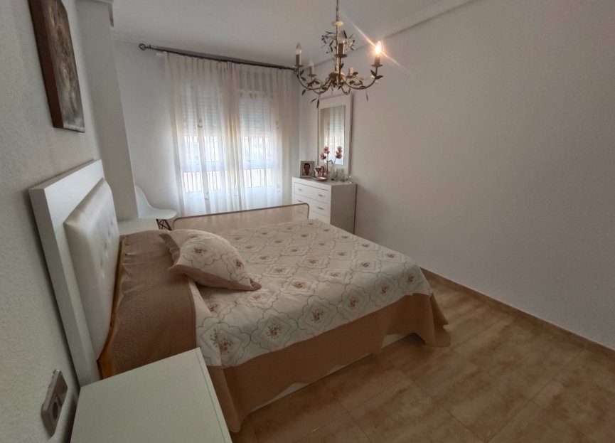 Resale - Apartment - Aguilas - Center