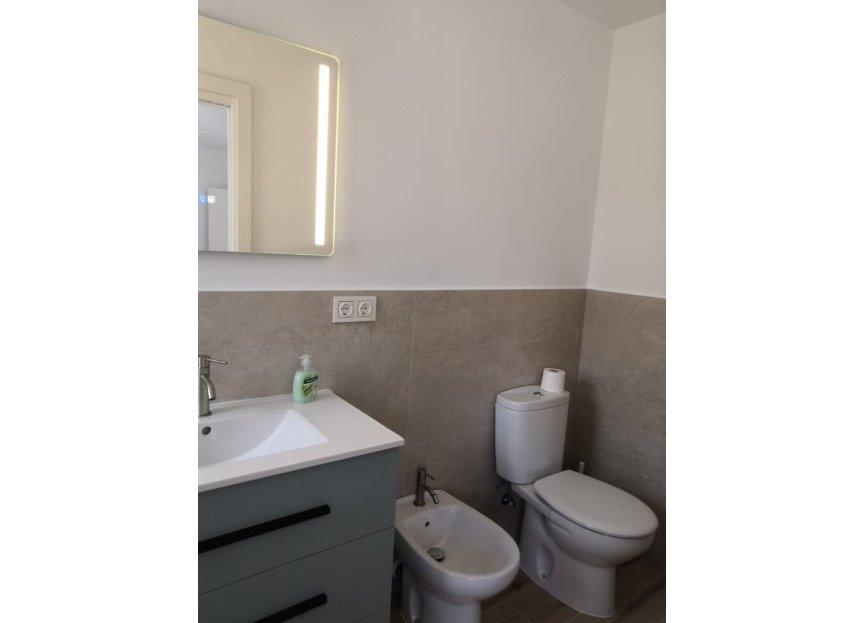 Resale - Apartment - Aguilas - Center