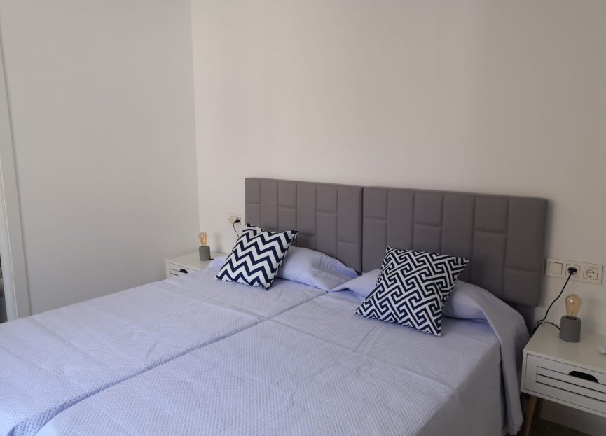 Resale - Apartment - Aguilas - Center