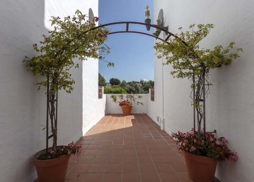 Resale - Apartment - Penthouse - Marbella - Nueva Andalucia