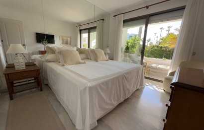 Resale - Apartment - Middle Floor Apartment - Marbella - Puerto Banús