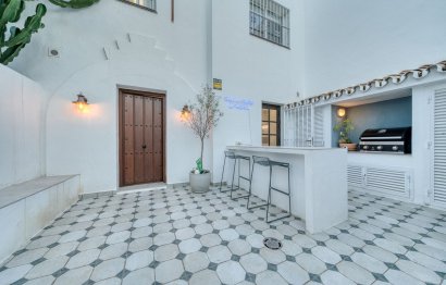 Resale - House - Townhouse - Marbella - Nueva Andalucia