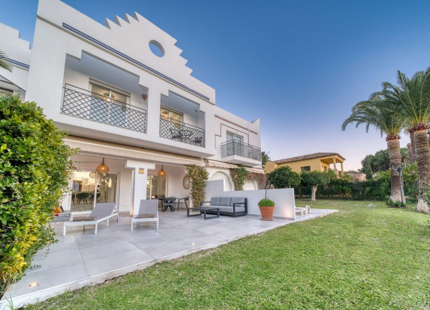 Resale - House - Townhouse - Marbella - Nueva Andalucia