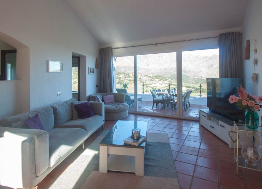 Resale - House - Finca - Cortijo - Casares - Casares Centro