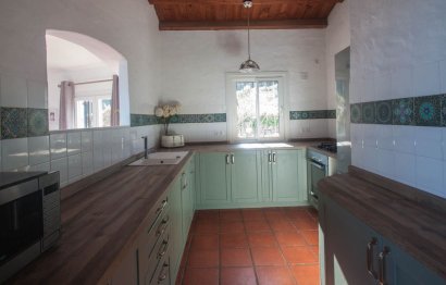 Resale - House - Finca - Cortijo - Casares - Casares Centro