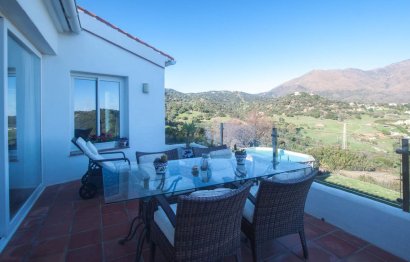 Resale - House - Finca - Cortijo - Casares - Casares Centro