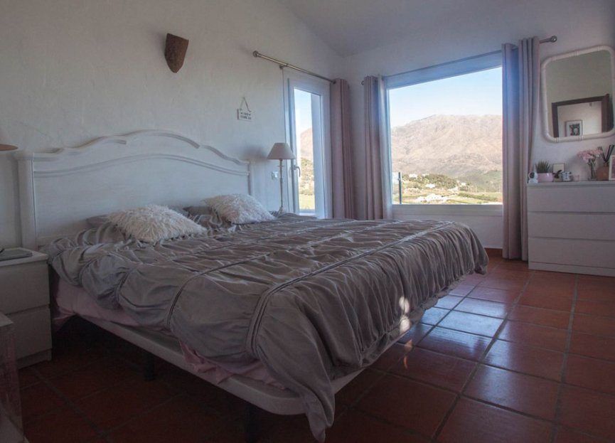 Resale - House - Finca - Cortijo - Casares - Casares Centro