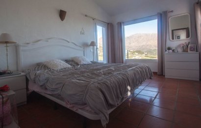 Resale - House - Finca - Cortijo - Casares - Casares Centro