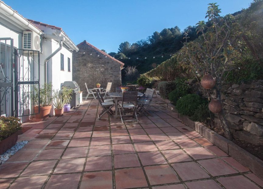 Resale - House - Finca - Cortijo - Casares - Casares Centro