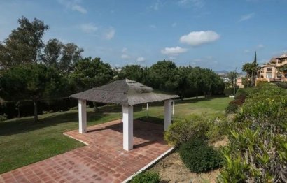 Resale - House - Semi-Detached House - Estepona - Atalaya