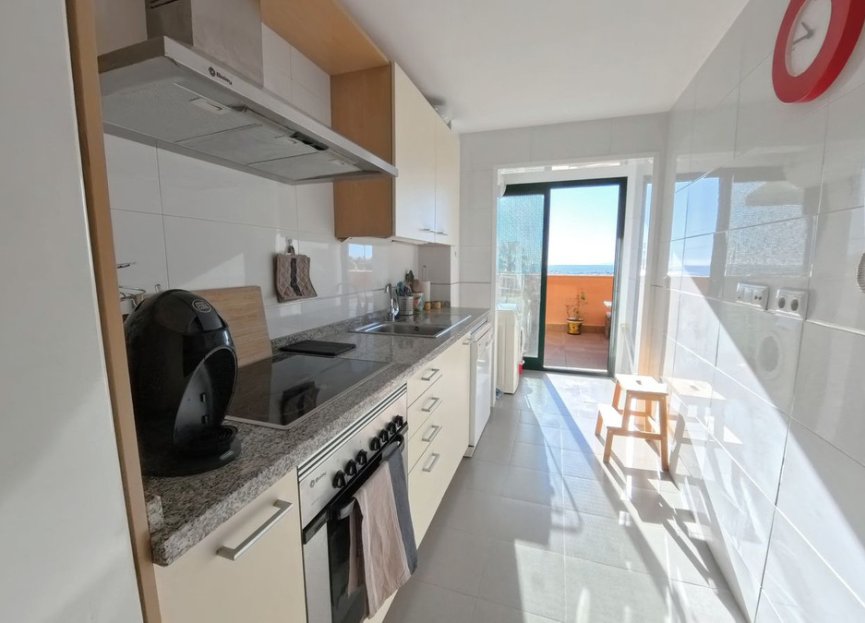 Resale - Apartment - Top Floor Apartment - Marbella - Marbella Centro