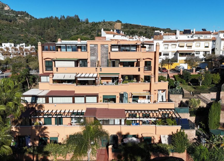 Resale - Apartment - Top Floor Apartment - Marbella - Marbella Centro