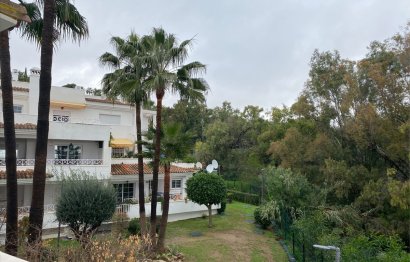 Resale - Apartment - Middle Floor Apartment - Marbella - Río Real