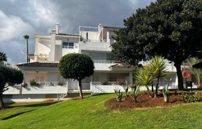 Resale - Apartment - Middle Floor Apartment - Marbella - Río Real