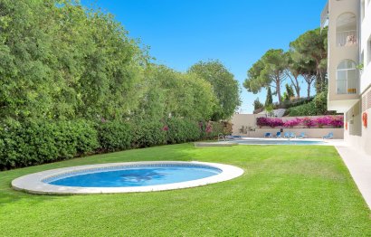 Resale - Apartment - Middle Floor Apartment - Marbella - Nueva Andalucia