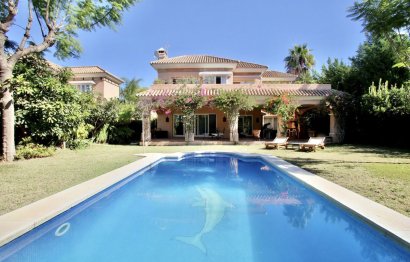 Resale - House - Detached Villa - Marbella - Nueva Andalucia