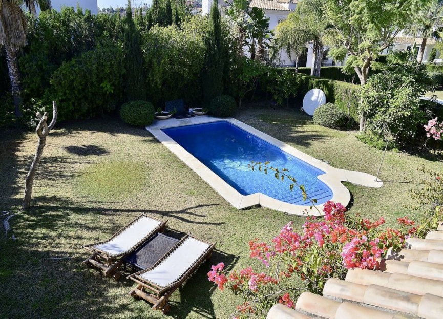 Resale - House - Detached Villa - Marbella - Nueva Andalucia