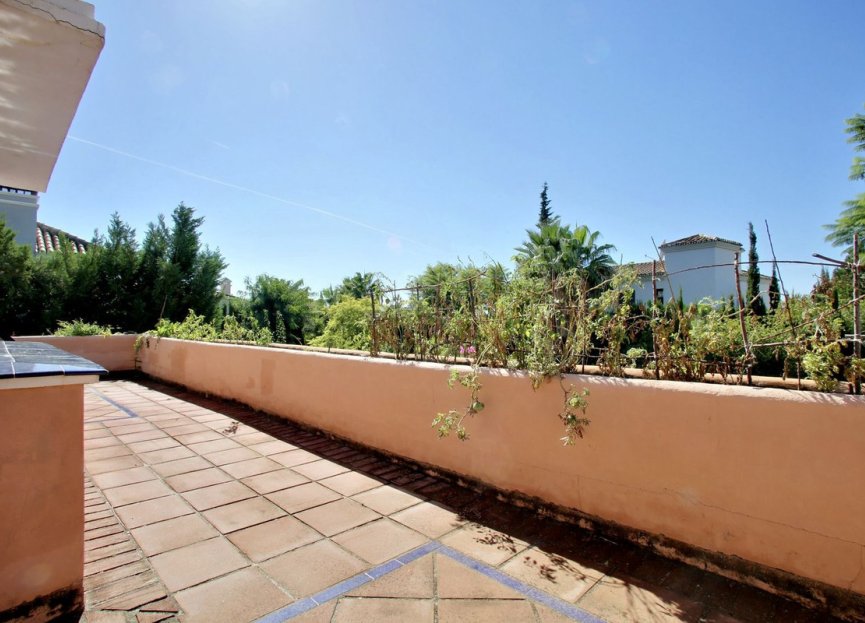 Resale - House - Detached Villa - Marbella - Nueva Andalucia