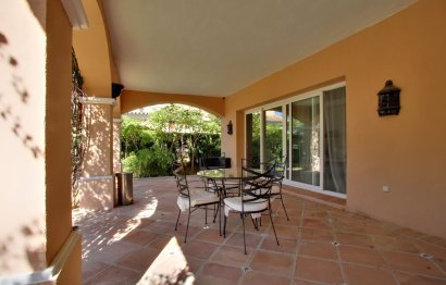 Resale - House - Detached Villa - Marbella - Nueva Andalucia